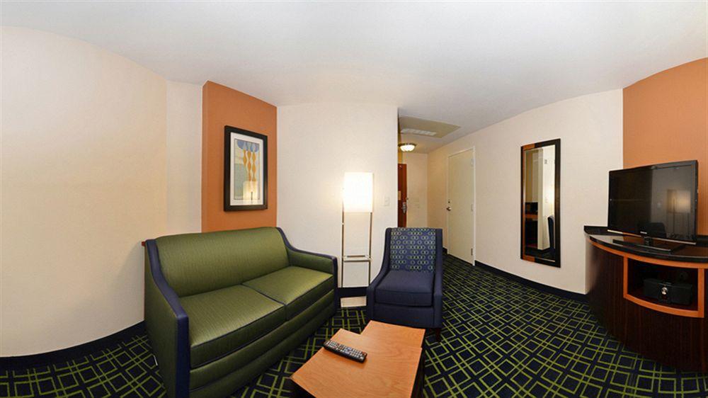 Fairfield Inn & Suites Santa Cruz - Capitola Exterior foto