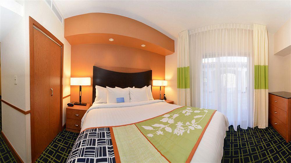Fairfield Inn & Suites Santa Cruz - Capitola Exterior foto