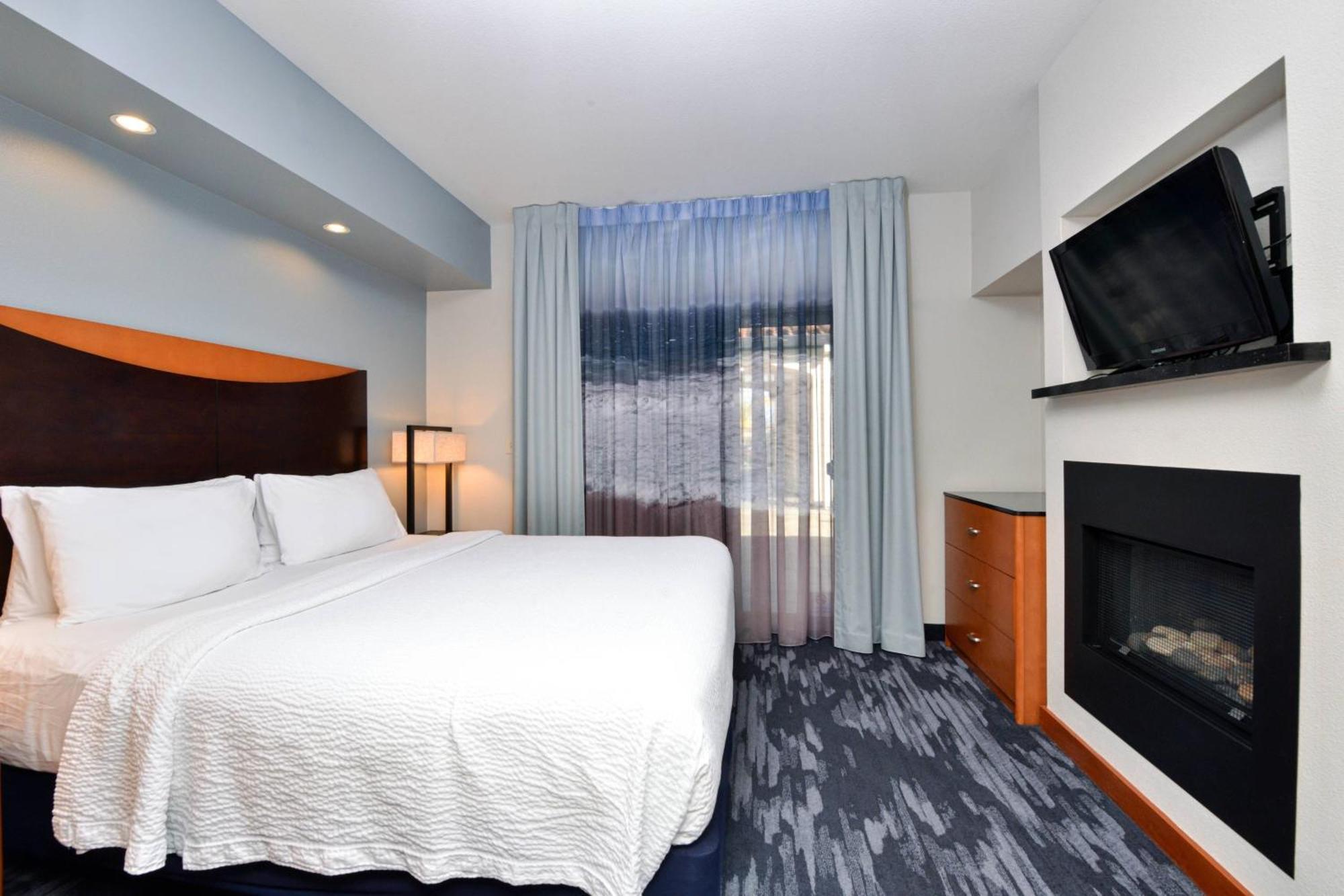 Fairfield Inn & Suites Santa Cruz - Capitola Exterior foto